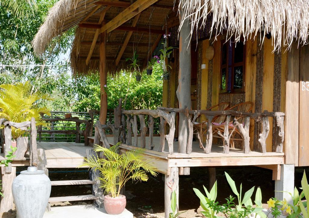 Fish Island Bungalows Kampot Exteriör bild