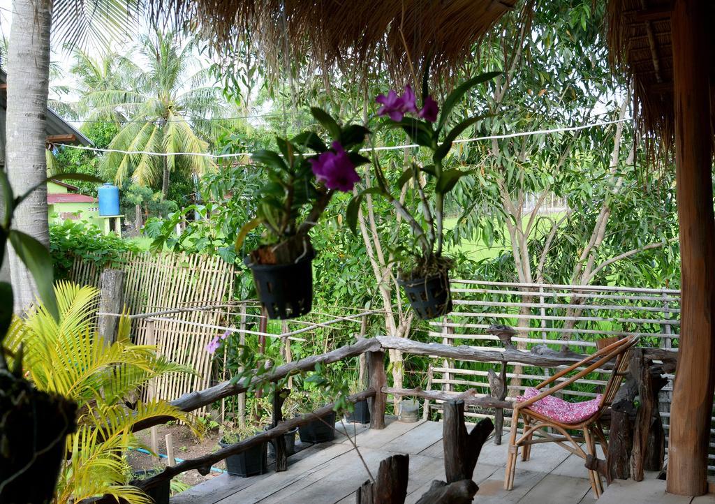 Fish Island Bungalows Kampot Exteriör bild
